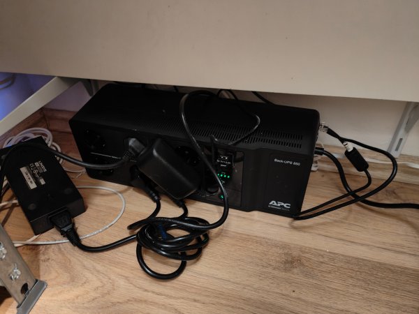 installing%20the%20UPS